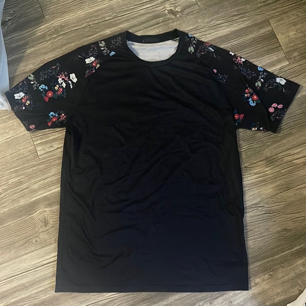 Men’s SHEIN shirt large